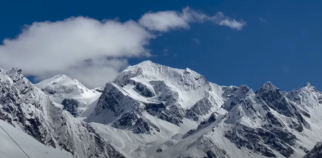 Om Parvat - Om Mountain Om Parvat - Om Mountain
